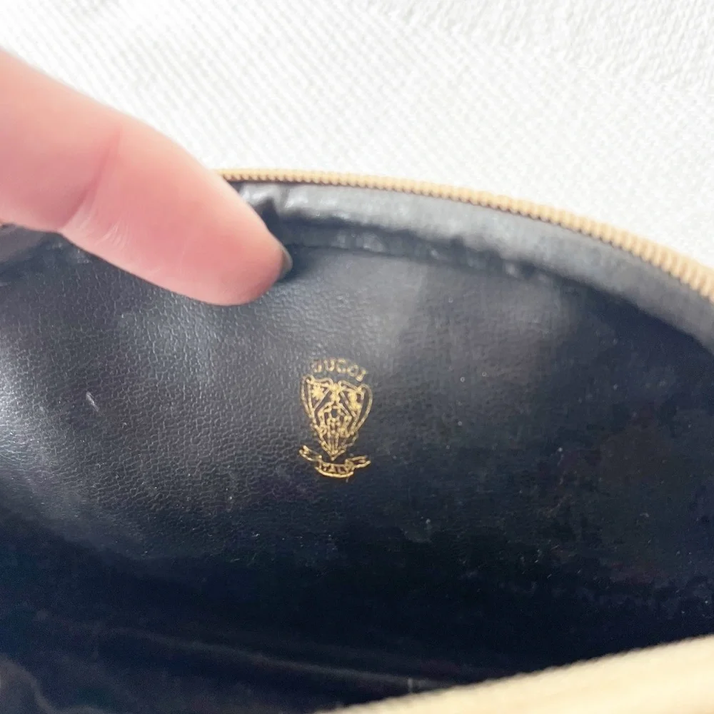 GUCCI Vintage Small Cosmetic Case Authentic GG - Picture 4 of 8